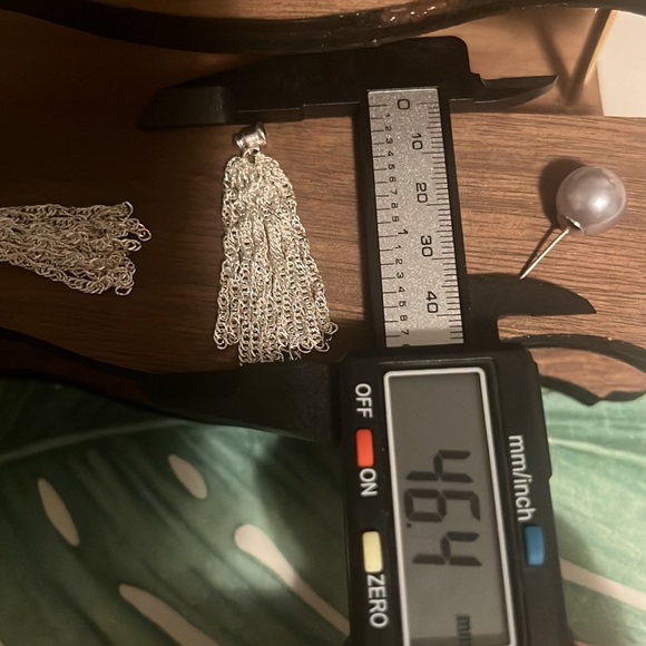 Glistening Vintage Gray Pearl Tassel Earrings - Picture 7 of 7